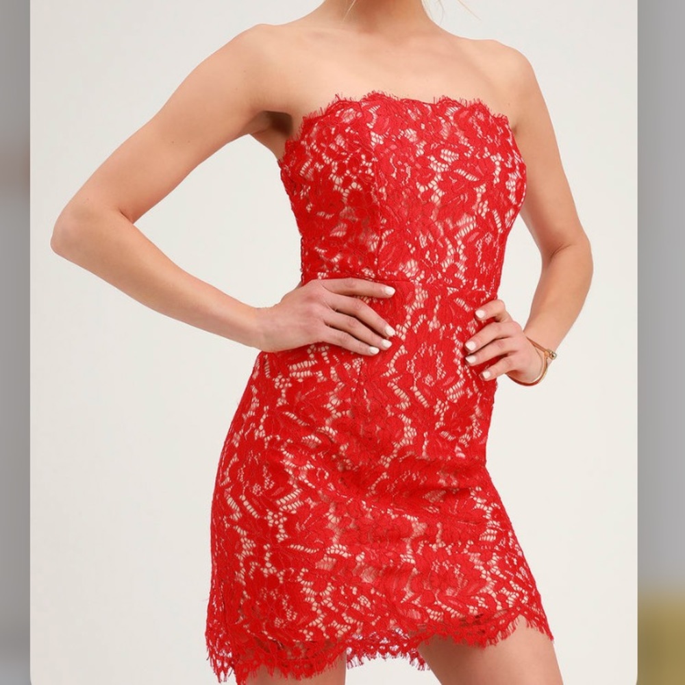 Lulu’s Maci Red Lace Strapless Mini Dress XS